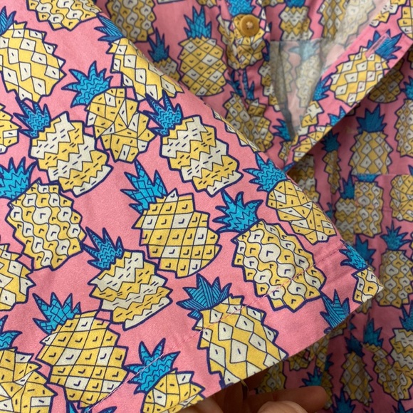 Chubbies Weekender The Nutter Weekender Shirt Pineapple - Picture 6 of 6
